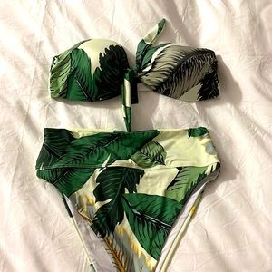 Beach riot bikini size large